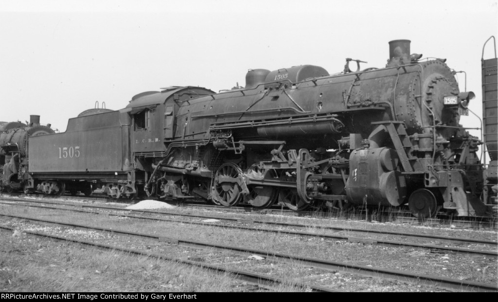 IC 2-8-2 #1505 - Illinois Central